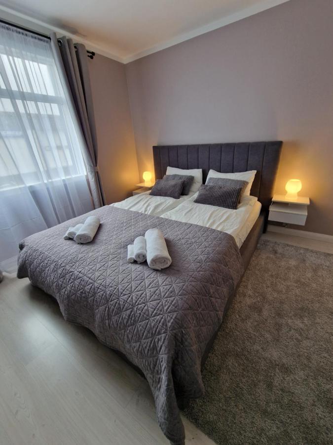 R&J Guesthouse Room Grindavik Exterior photo
